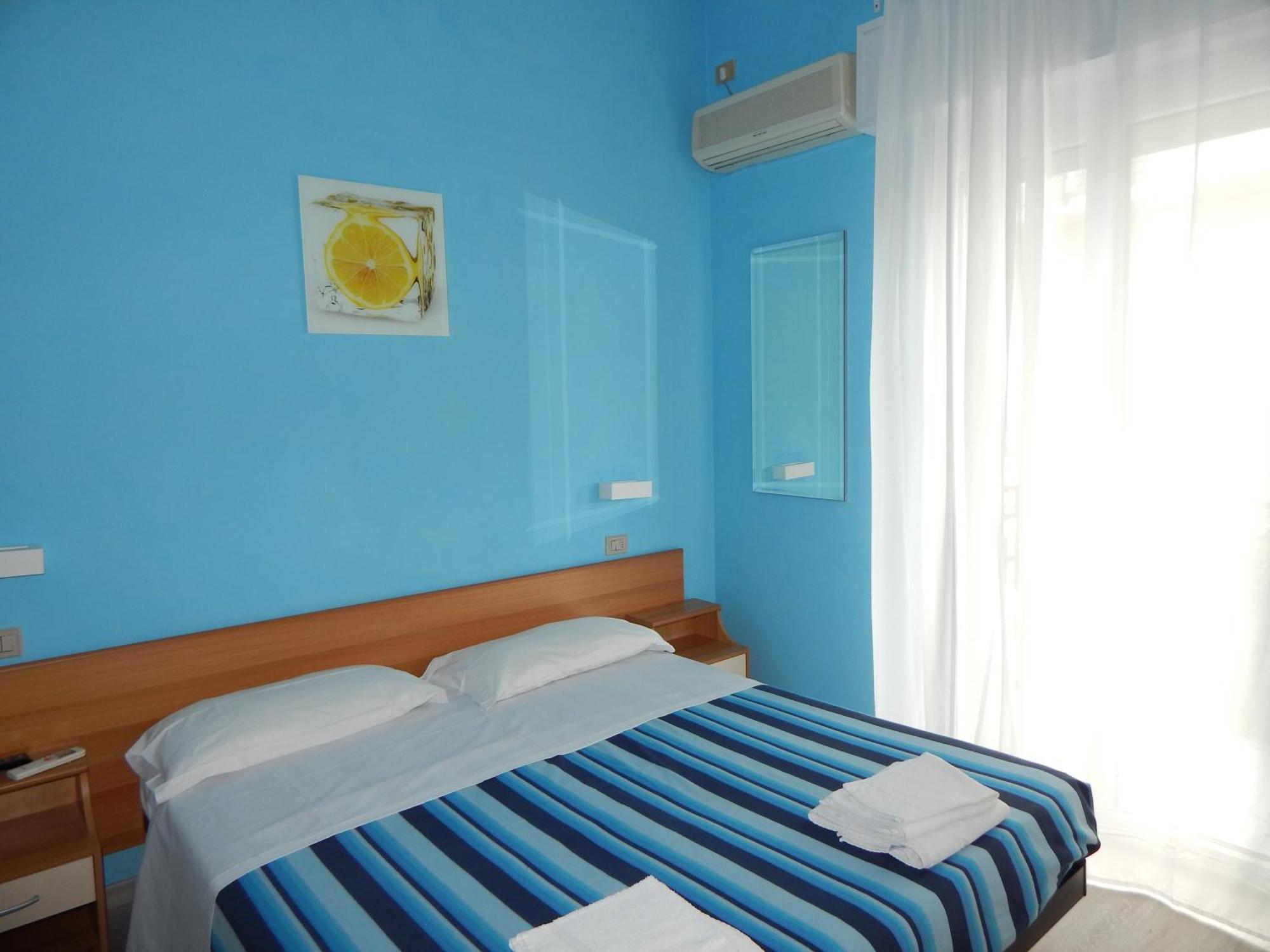 Hotel Vera Riccione Exterior photo