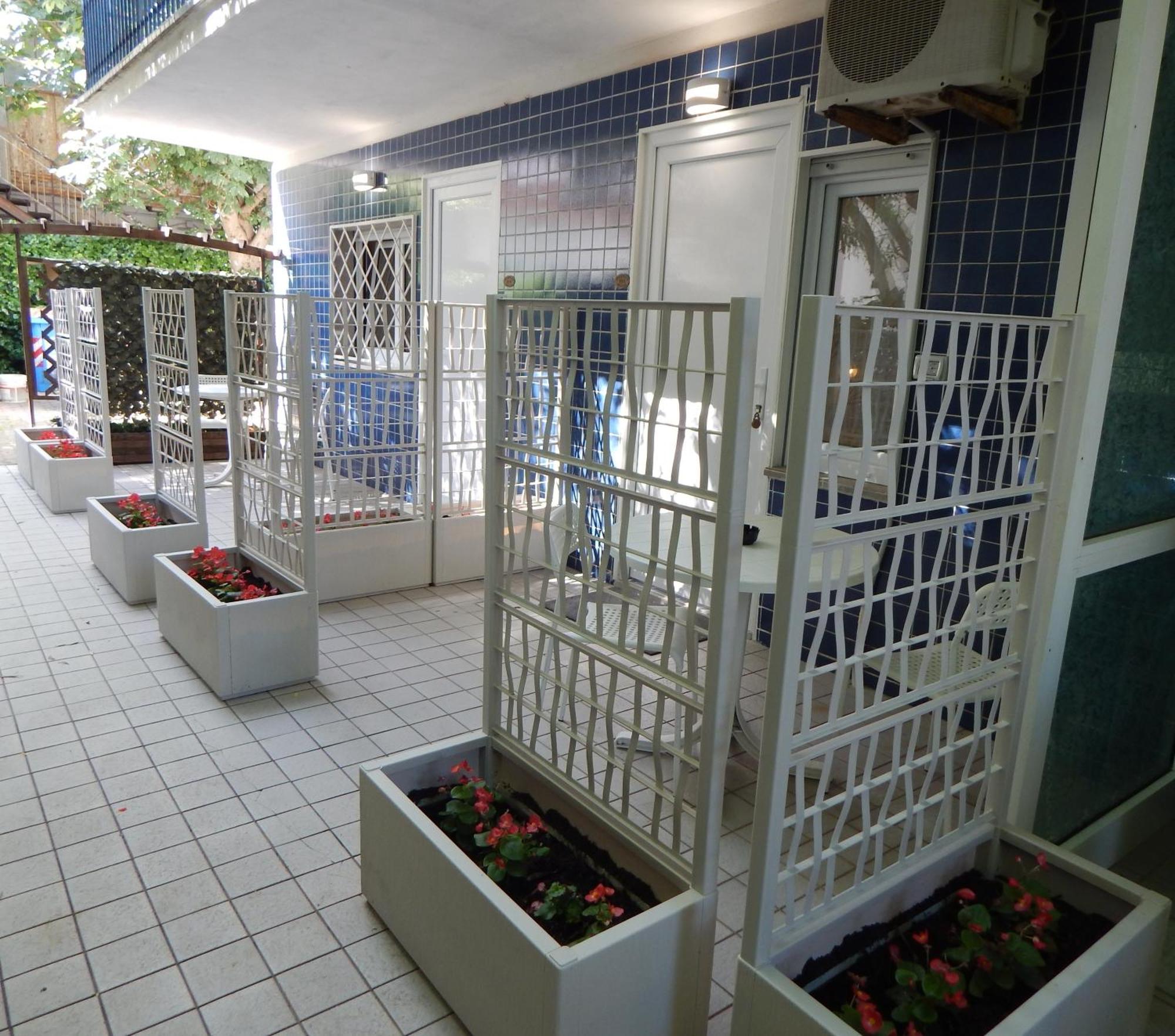 Hotel Vera Riccione Exterior photo