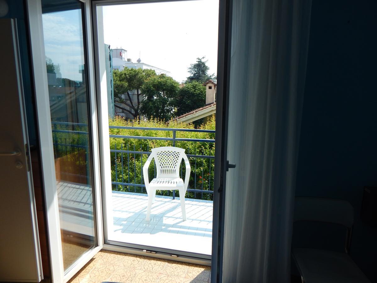 Hotel Vera Riccione Exterior photo