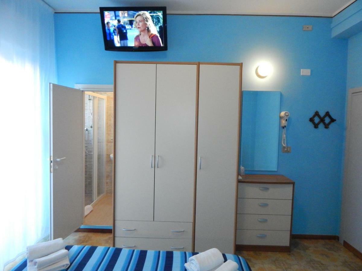 Hotel Vera Riccione Exterior photo